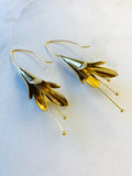 Akula Floral Earrings Gold