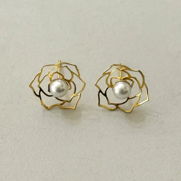 La Rosa Floral Stud Earrings 